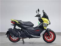 Aprilia SR GT 200