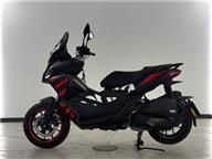 Aprilia SR GT 200