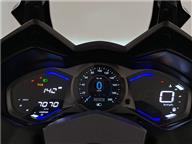 Kymco AK 550