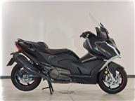 Kymco AK 550